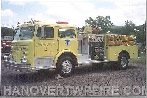 1975 Maxim Engine  - Newtown Fire Company #2